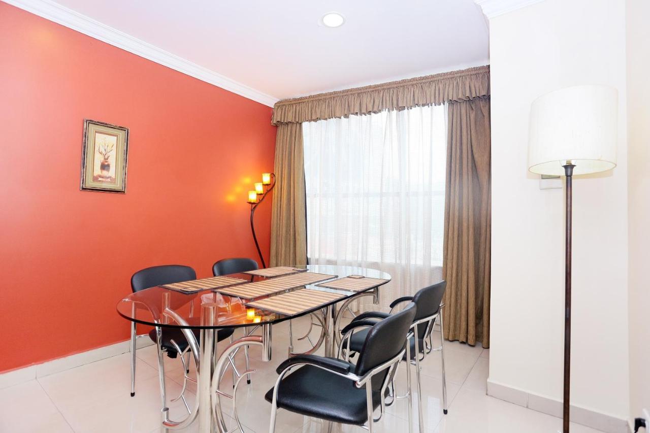 Capital O 45944 Club 7 Hotel Тирувала Екстериор снимка