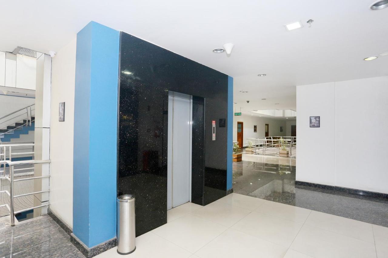 Capital O 45944 Club 7 Hotel Тирувала Екстериор снимка