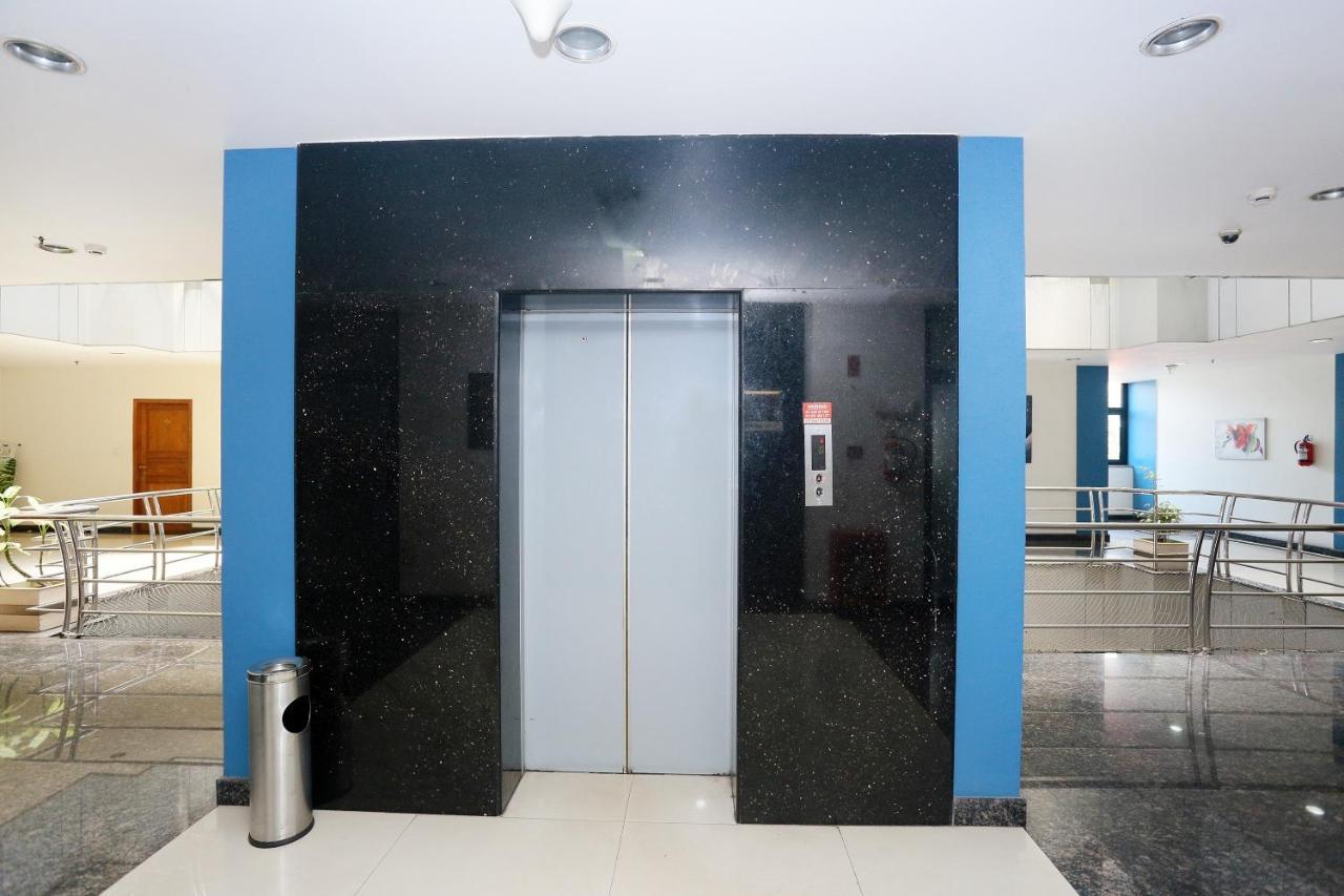Capital O 45944 Club 7 Hotel Тирувала Екстериор снимка